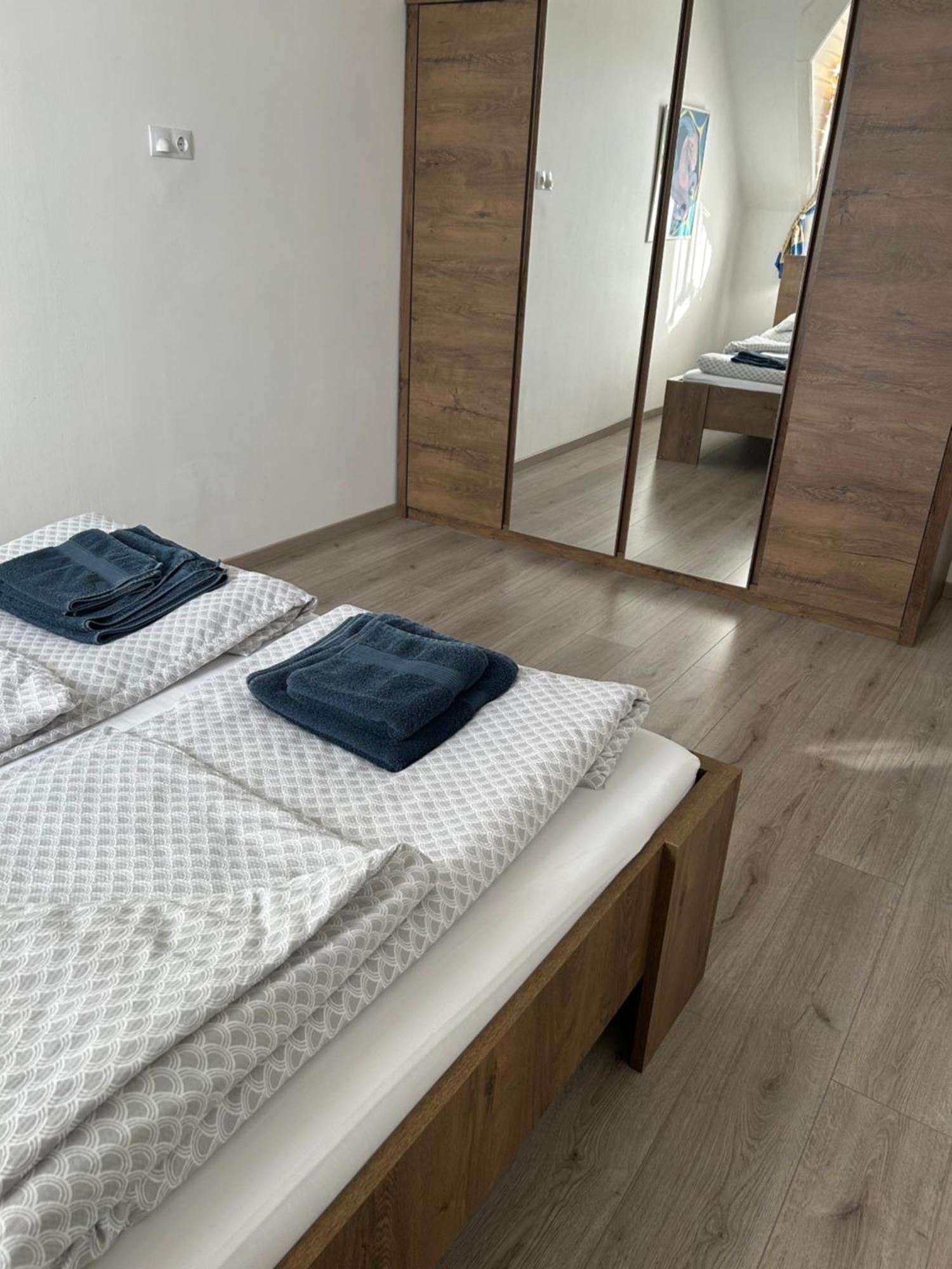 Sára magánszálláshely Debrecen Esterno foto